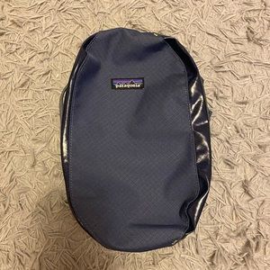 Patagonia Black Hole Cube